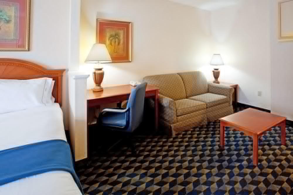 Holiday Inn Express & Suites Orangeburg By Ihg Экстерьер фото