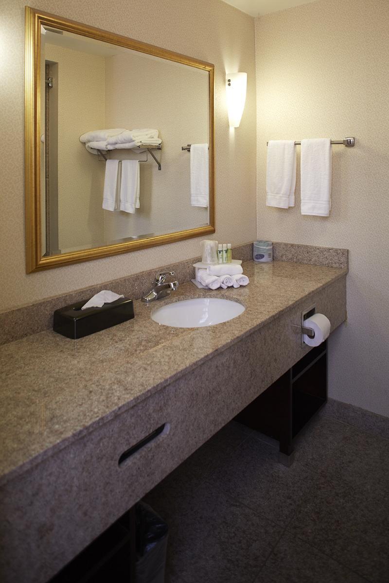 Holiday Inn Express & Suites Orangeburg By Ihg Экстерьер фото